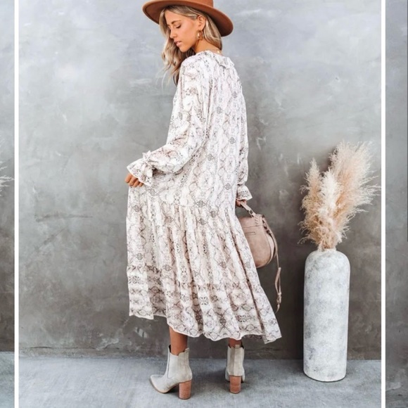 Vici boho maxi dress sold out online size XL - Picture 2 of 3